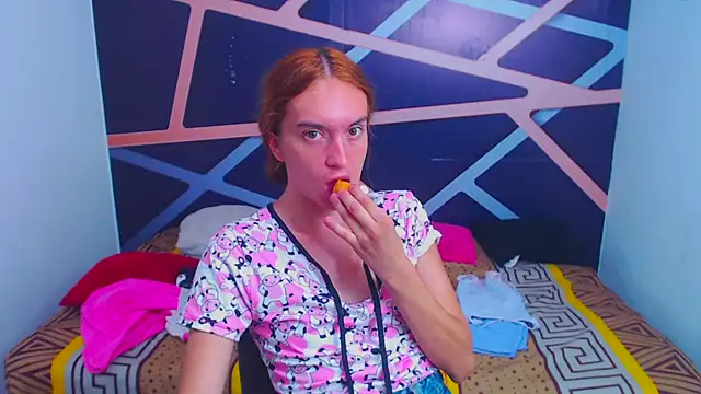 SofiaWet23 online show from October 6, 1:19 pm
