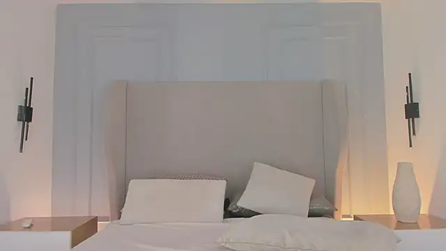 chloe d online show from March 26, 12:22 pm