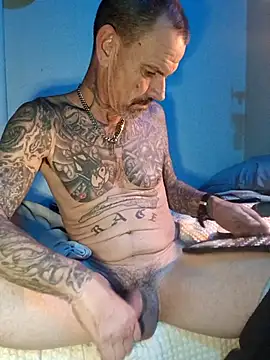 deepstroker42071 online show from November 28, 1:25 pm