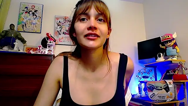 Snapshot of Pretty-10Woman chatting on December 10, 8:27 pm Pretty-10Woman online show from December 10, 8:27 pm