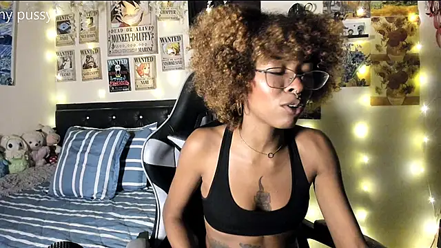 Cristal Jonasxh online show from December 23, 3:48 am