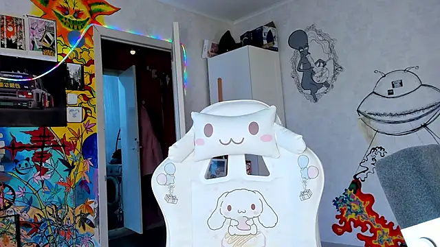 Sunny Mouse  online show from March 20, 2:10 pm