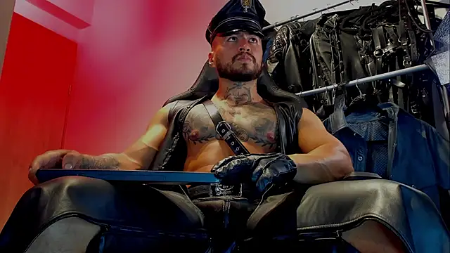 billyMayer  online show from December 29, 11:39 pm