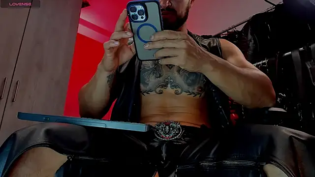 billyMayer  online show from March 2, 3:56 am