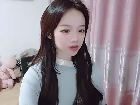 wwcc123 online show from October 22, 3:23 pm