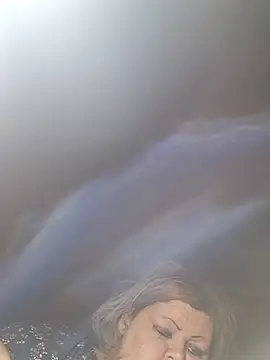 ducicsajsziii online show from January 17, 6:51 am