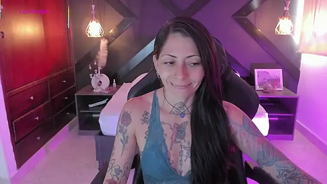 dark gotica online show from October 10, 7:13 pm