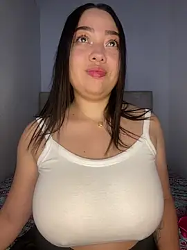 MissPerlaa online show from December 28, 8:36 pm