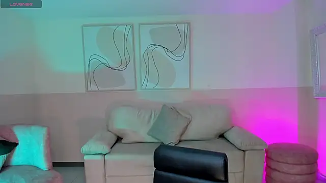 AlessiaCorleone  online show from January 24, 8:43 pm