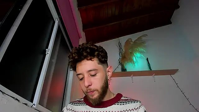 Juan Castano online show from December 20, 8:10 am