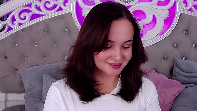 MeIisaLove online show from November 9, 3:10 pm