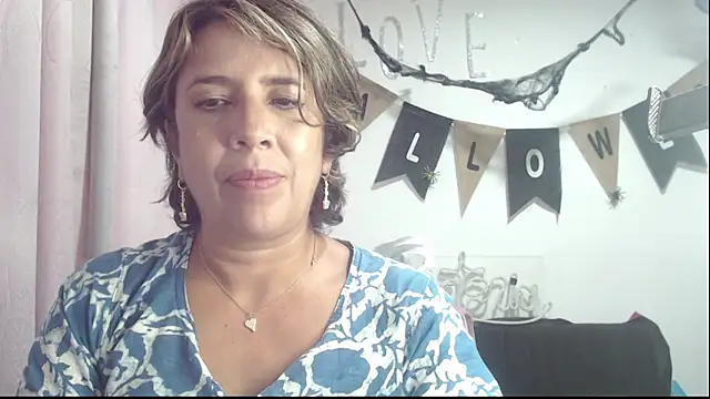 Snapshot of Victoria_meester chatting on October 7, 9:01 pm Victoria meester online show from October 7, 9:01 pm