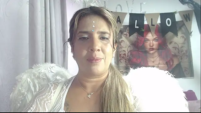 Snapshot of Victoria_meester chatting on November 2, 8:55 pm Victoria meester online show from November 2, 8:55 pm