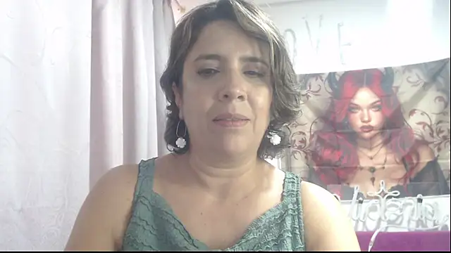 Snapshot of Victoria_meester chatting on November 18, 8:02 pm Victoria meester online show from November 18, 8:02 pm