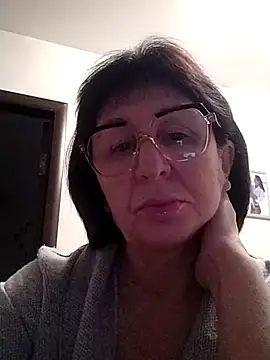 AlbinaXPretty online show from December 18, 5:26 am