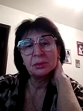 AlbinaXPretty online show from January 11, 3:31 pm