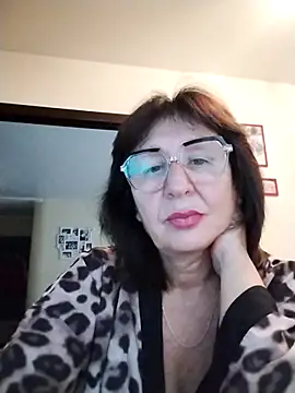AlbinaXPretty online show from October 4, 9:29 am