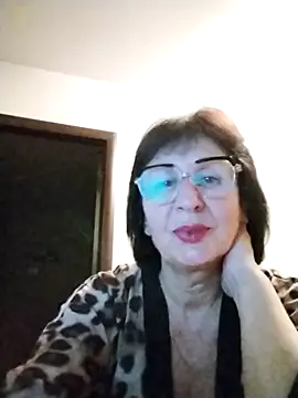 AlbinaXPretty online show from October 18, 8:53 pm