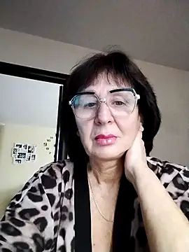 AlbinaXPretty online show from October 23, 8:35 am