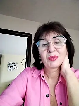 AlbinaXPretty online show from November 13, 8:35 am