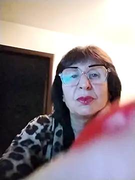 AlbinaXPretty online show from November 17, 9:31 pm