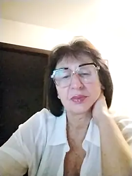 AlbinaXPretty online show from November 19, 8:42 pm