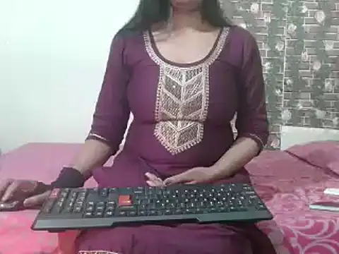 nikitahot3 online show from February 6, 8:18 am