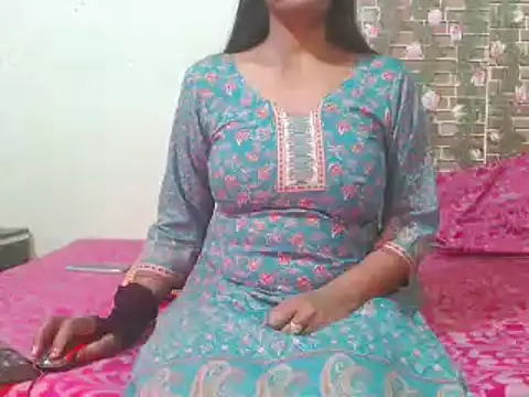 nikitahot3 online show from February 7, 12:39 pm