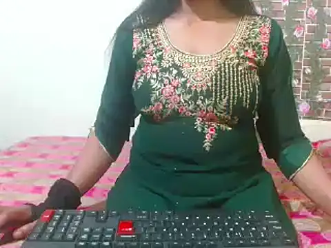 nikitahot3 online show from March 13, 7:42 am