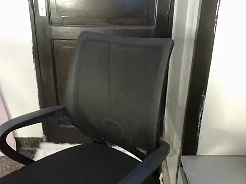 Snapshot of savage_laura chatting on November 3, 5:09 am savage laura online show from November 3, 5:09 am