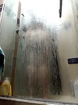 Snapshot of lucia_vonne_ chatting on December 2, 11:26 am lucia vonne online show from December 2, 11:26 am