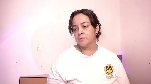 lucia vonne  online show from June 3, 12:24 am