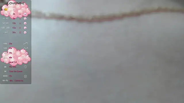 Snapshot of lili_hott63 chatting on January 1, 10:03 pm lili hott63 online show from January 1, 10:03 pm