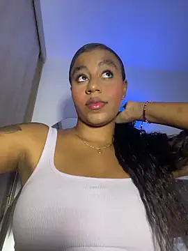 charlotteeruss online show from May 19, 10:05 pm