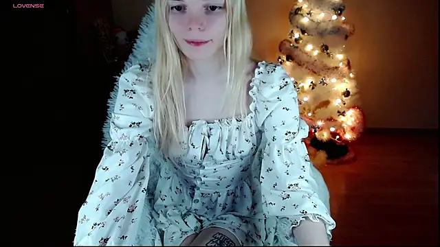 Emily Nyaffee online show from January 8, 12:17 am