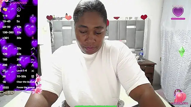 thickebonymilfF online show from September 30, 3:33 am