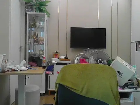 asianBtm11 online show from September 13, 5:40 am