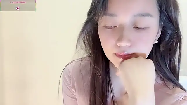 A-xena online show from December 19, 3:02 am