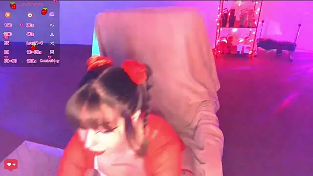 PetiteAngel666 online show from December 18, 9:26 am