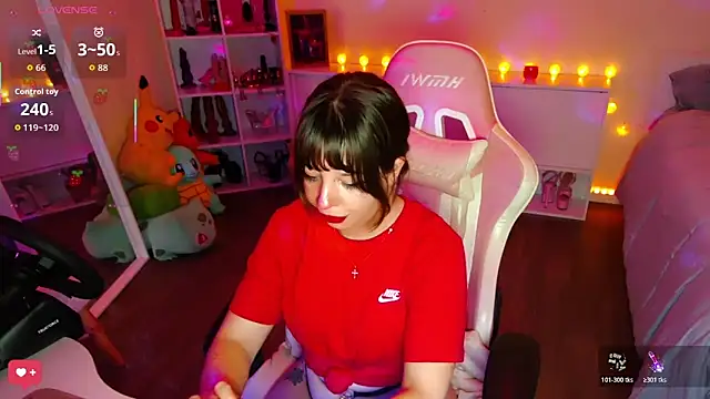 PetiteAngel666 online show from February 18, 8:38 pm