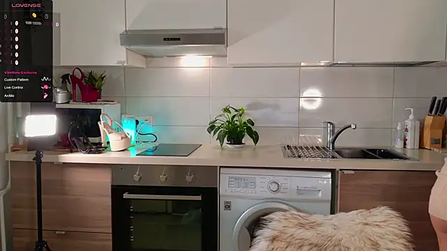 MissLovex online show from October 7, 2:42 am