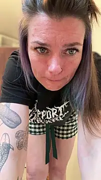 LadyLena1 online show from August 4, 9:17 pm