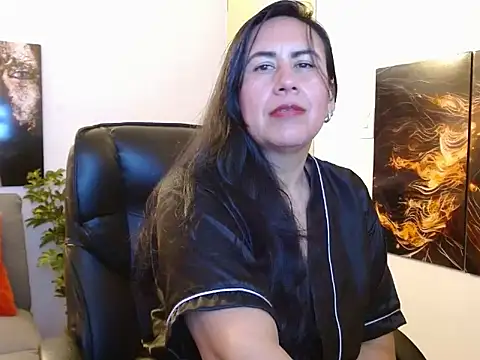 Snapshot of amalia_brunette chatting on February 22, 1:11 am amalia brunette online show from February 22, 1:11 am