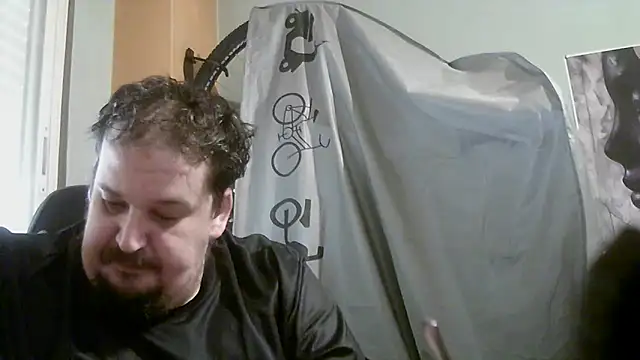 porkorossy online show from May 20, 9:48 am