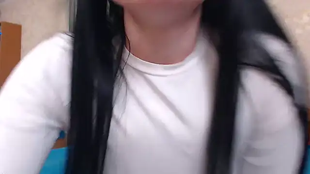 JuicyJess online show from December 14, 11:45 pm
