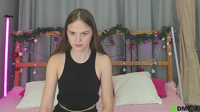 Snapshot of little_radiant_sun chatting on January 12, 3:46 pm little radiant sun online show from January 12, 3:46 pm