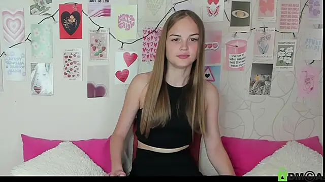 Snapshot of little_radiant_sun chatting on September 20, 8:59 am little radiant sun online show from September 20, 8:59 am