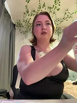 EmmySuiyugh online show from June 13, 12:47 pm