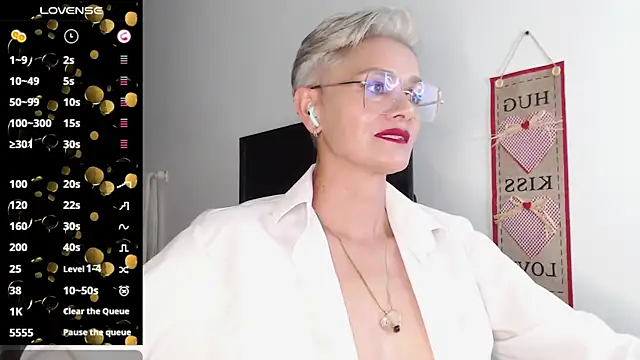 scarlett paris22 online show from February 11, 2:57 am