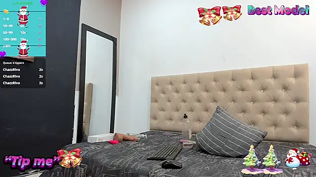Shanelle   online show from December 14, 5:51 am